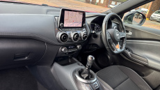 Nissan Juke 1.0 DiG-T 114 N-Connecta 5dr Petrol Hatchback